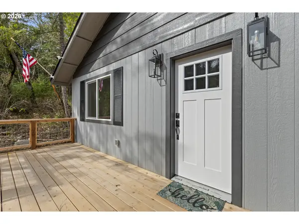 536 Annis ST, Canyonville, OR 97417