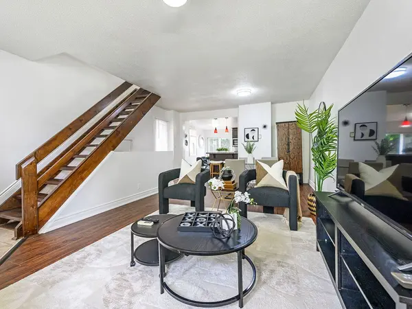 135 Bernice CRES, Toronto W03, ON M6N 1X3