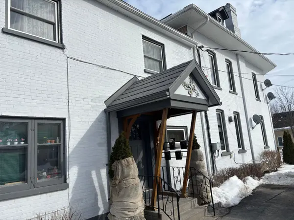 36 Sussex ST N, Kawartha Lakes, ON K9V 3N7