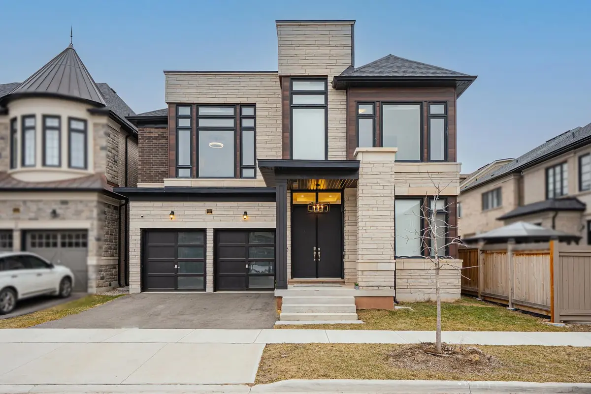 1217 Ironbridge RD, Oakville, ON L6M 5M5