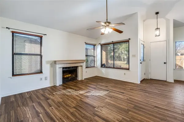 661 Prairie Dell Street, Lewisville, TX 75067