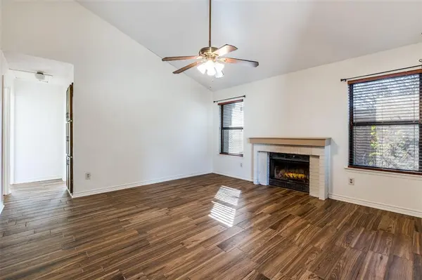 661 Prairie Dell Street, Lewisville, TX 75067