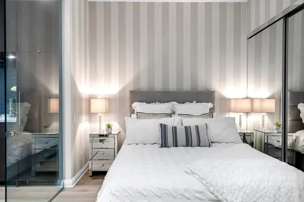 155 Yorkville AVE #304, Toronto C02, ON M5R 1C4