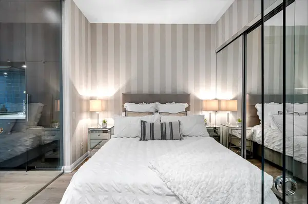 155 Yorkville AVE #304, Toronto C02, ON M5R 1C4