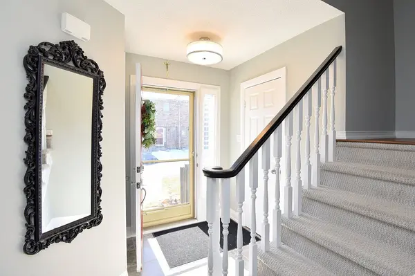 2774 King ST E #36, Hamilton, ON L8G 1J4