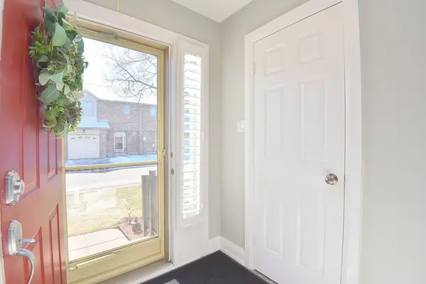 2774 King ST E #36, Hamilton, ON L8G 1J4