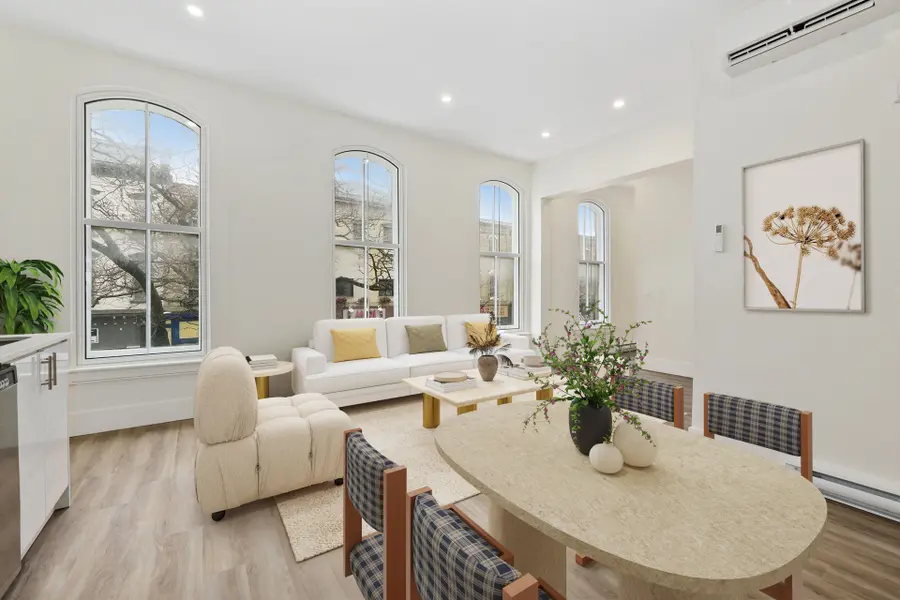 29A King ST W #201, Cobourg, ON K9A 2M1