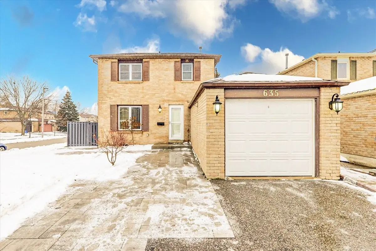 635 BECKWORTH SQ #BSMT, Pickering, ON L1V 3X3