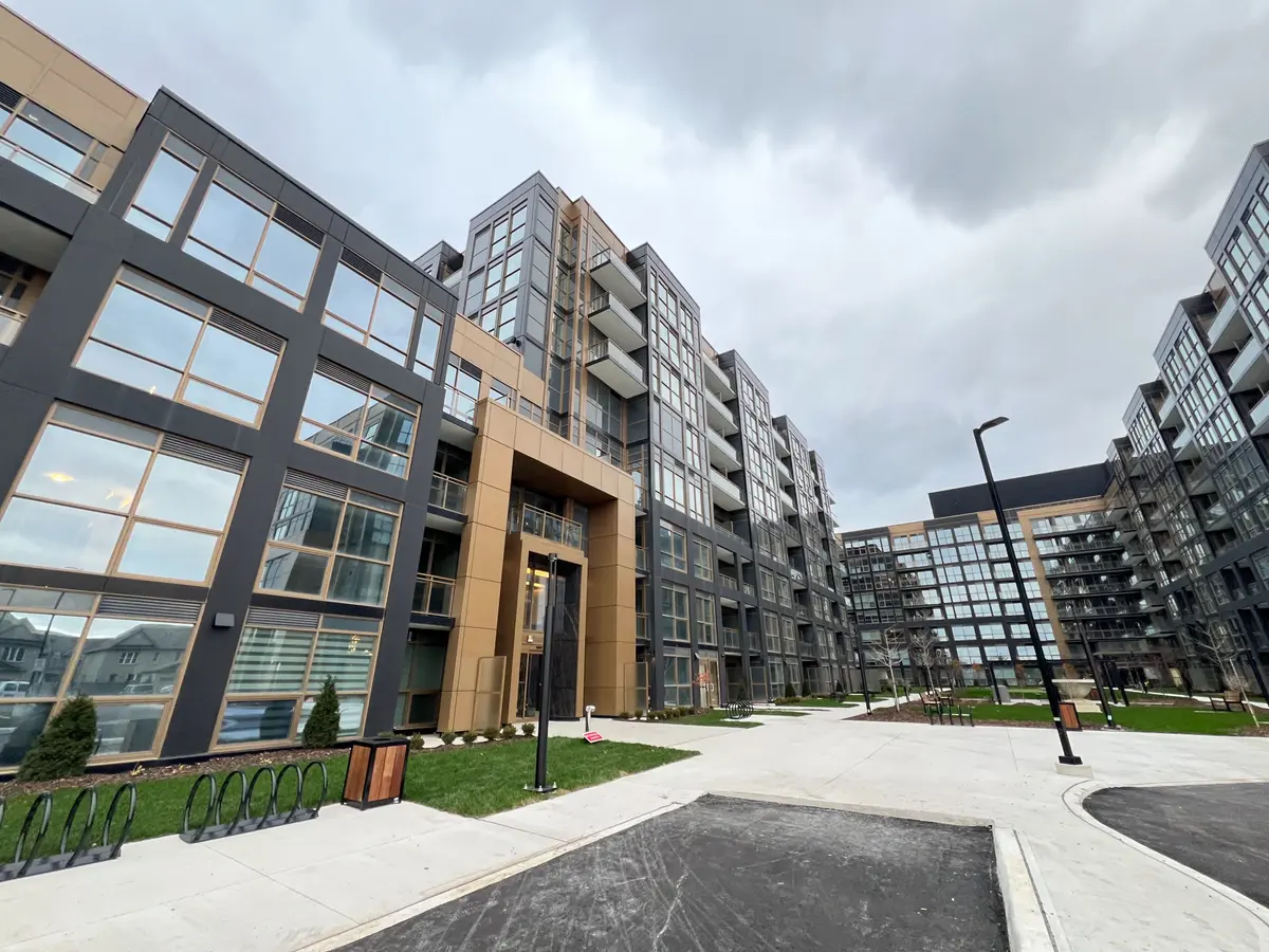 2333 Khalsa Gate #211, Oakville, ON L6M 4J2