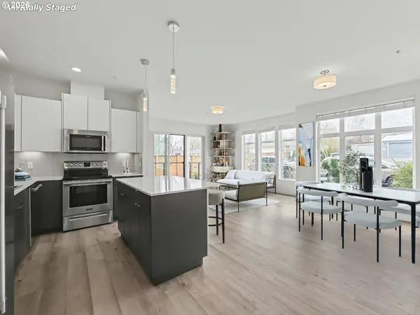 425 NE BRYANT ST #101, Portland, OR 97211