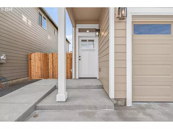 Portland, OR 97216,9273 E Burnside ST