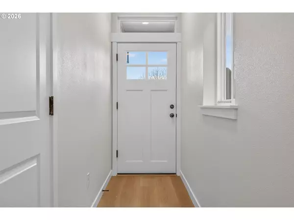 Portland, OR 97216,9273 E Burnside ST