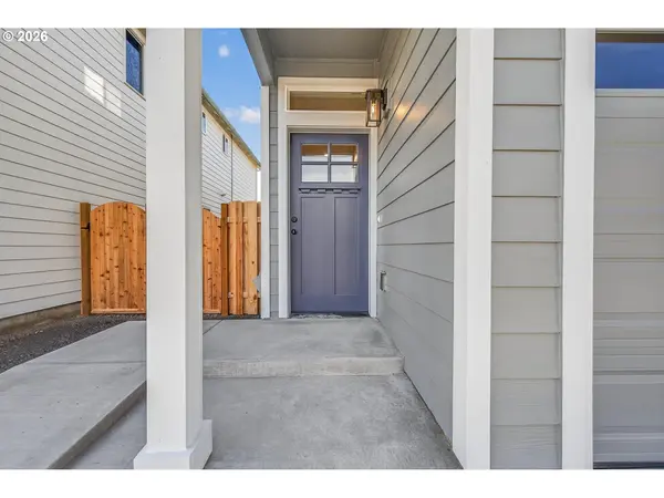 9279 E Burnside ST, Portland, OR 97216