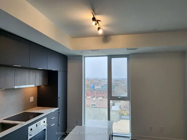 185 Alberta AVE #809, Toronto C03, ON M6C 0A5