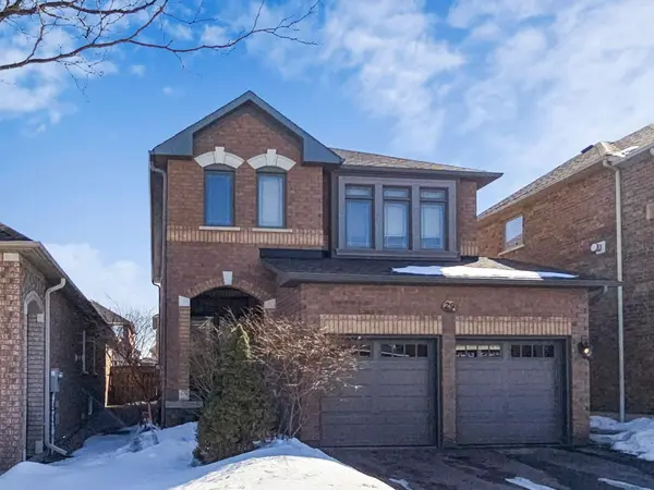 29 Monterey RD, Vaughan, ON L4H 1W3