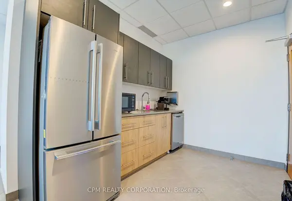 3485 Rebecca ST #206, Oakville, ON L6L 0E3