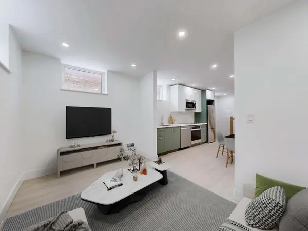 134 Victory DR #Garden, Toronto W05, ON M3M 2J8