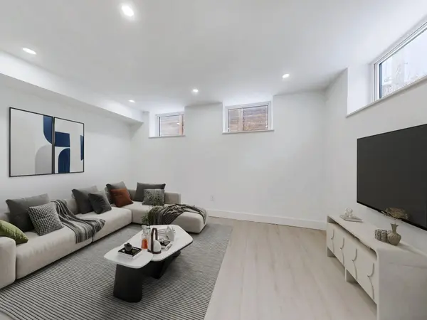 134 Victory DR #Garden, Toronto W05, ON M3M 2J8