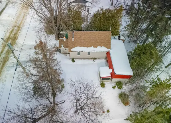 4 Dickson ST, Kawartha Lakes, ON K0M 2A0