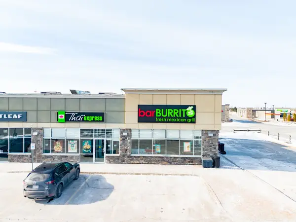 304 Colonnade DR #100, North Grenville, ON K0G 1J0