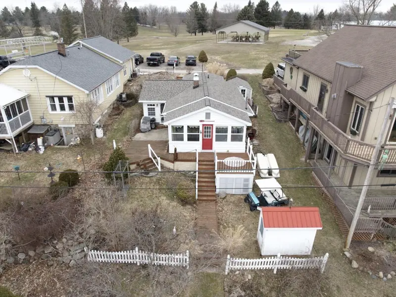 8198 Morrison Lake GDNS, Boston Twp, MI 48881