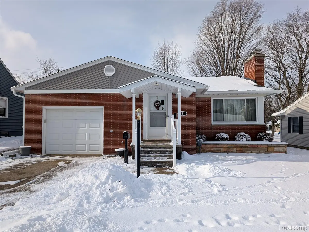 411 Cleveland ST, Bad Axe, MI 48413