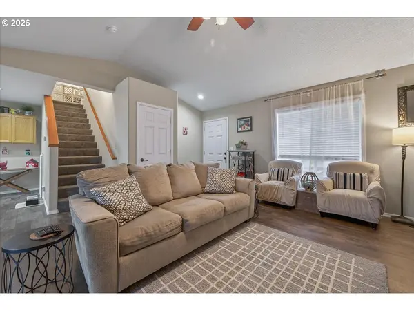 Scappoose, OR 97056,51685 SE 2ND ST