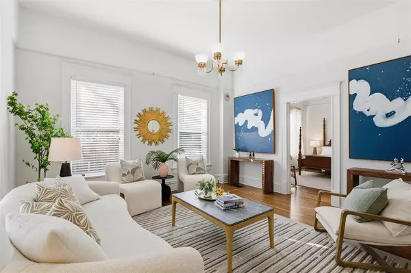 2264 Lipscomb Street, Fort Worth, TX 76110