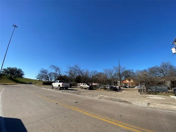 5417 S Peachtree Road, Balch Springs, TX 75180