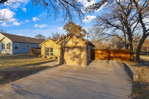 Dallas, TX 75216,4406 Fernwood Avenue