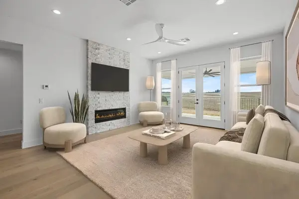 186 Desert Mountain Drive, Gordonville, TX 76245