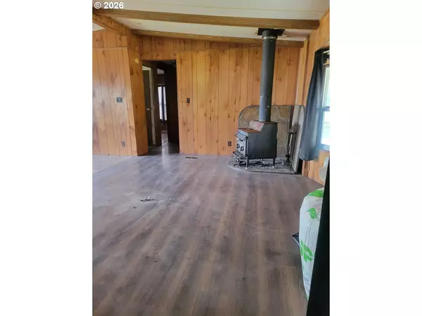 Elgin, OR 97827,737 N 15TH AVE