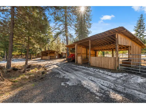 2216 HIGHWAY 141, Trout Lake, WA 98650