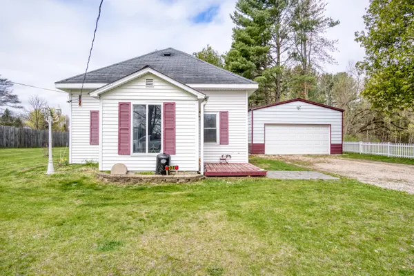 321 N Norman ST, Barryton Vlg-fork Twp, MI 49305