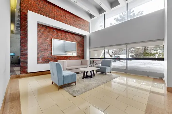 260 Seneca Hill DR #1604, Toronto C15, ON M2J 4S6