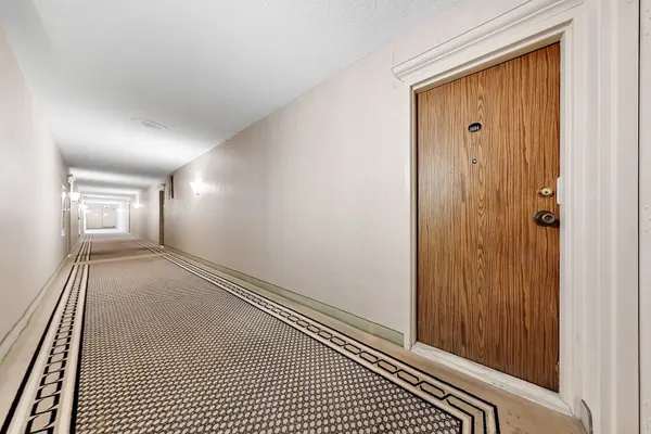 260 Seneca Hill DR #1604, Toronto C15, ON M2J 4S6