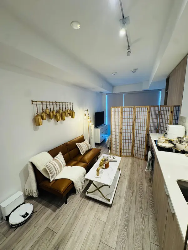 2020 Bathurst ST #535, Toronto C03, ON M5P 0A6