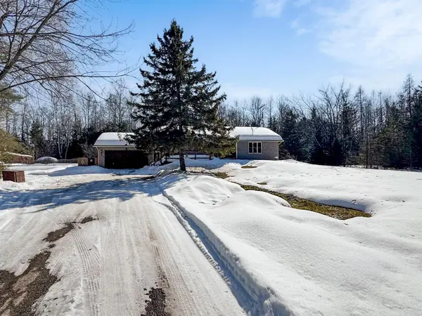 3525 Pollock RD E, Georgina, ON L4P 0P6
