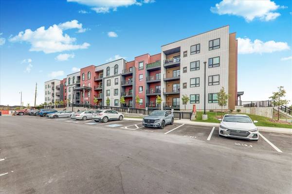 1 Chef LN #211, Barrie, ON L9J 0T1