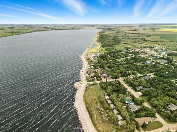 602-620 Lake AVENUE, Manitou Beach, SK S0K 4T1