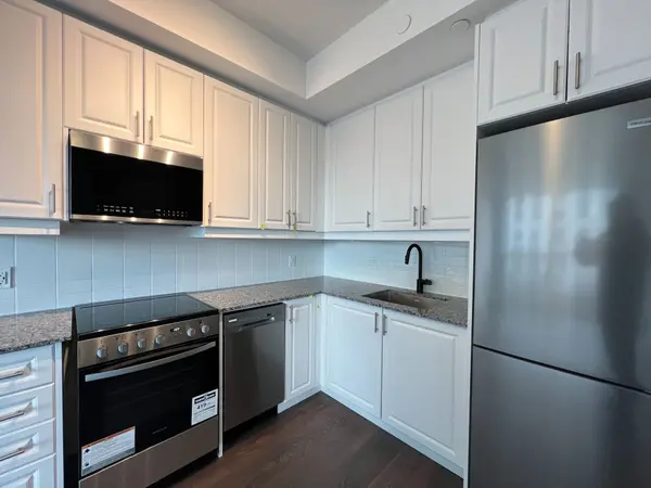 2333 Khalsa Gate #211, Oakville, ON L6M 4J2