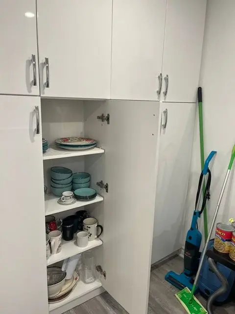 812 Burnhamthorpe RD W #1409, Toronto W08, ON M9C 4W1