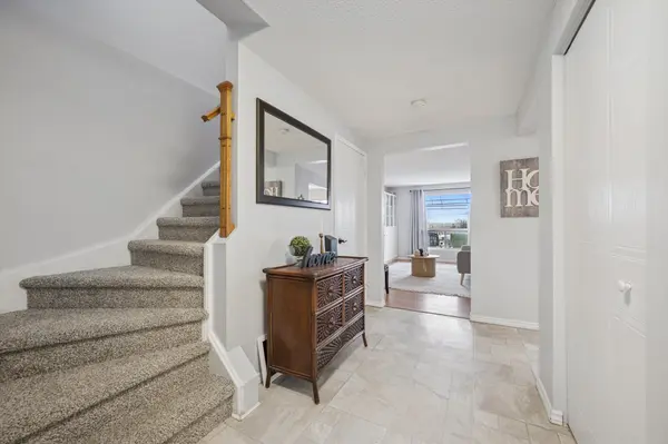 425 Misty CRES, Kitchener, ON N2B 3V7