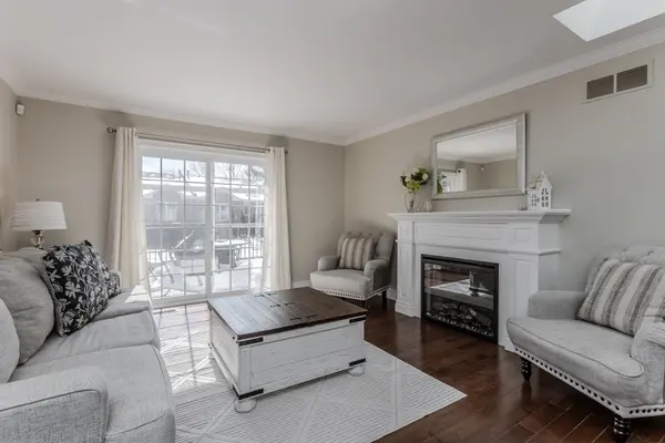 20 Meadowlands BLVD #26, Hamilton, ON L9K 1J5