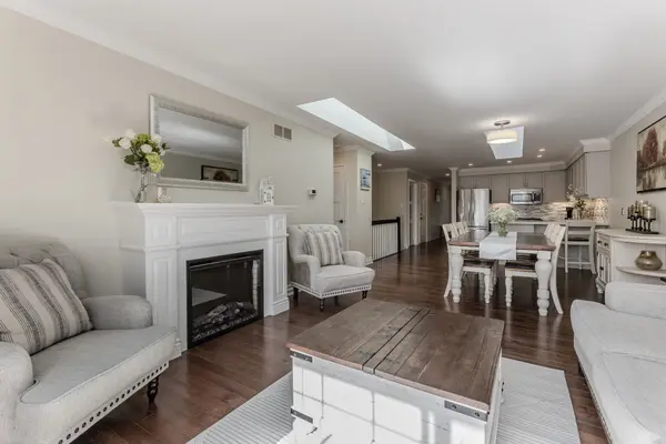 20 Meadowlands BLVD #26, Hamilton, ON L9K 1J5