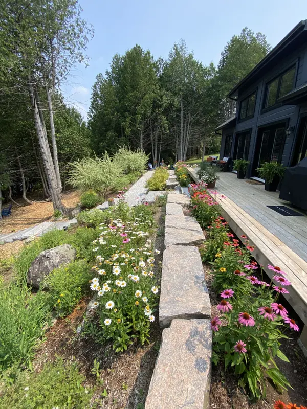 54 Lake Ridge RD, Seguin, ON P0C 1J0