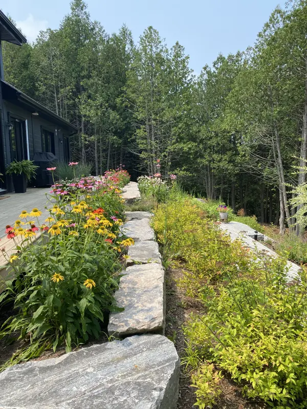 54 Lake Ridge RD, Seguin, ON P0C 1J0