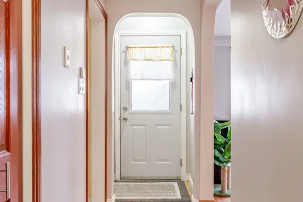 29 York ST, Aylmer, ON N5H 2G8