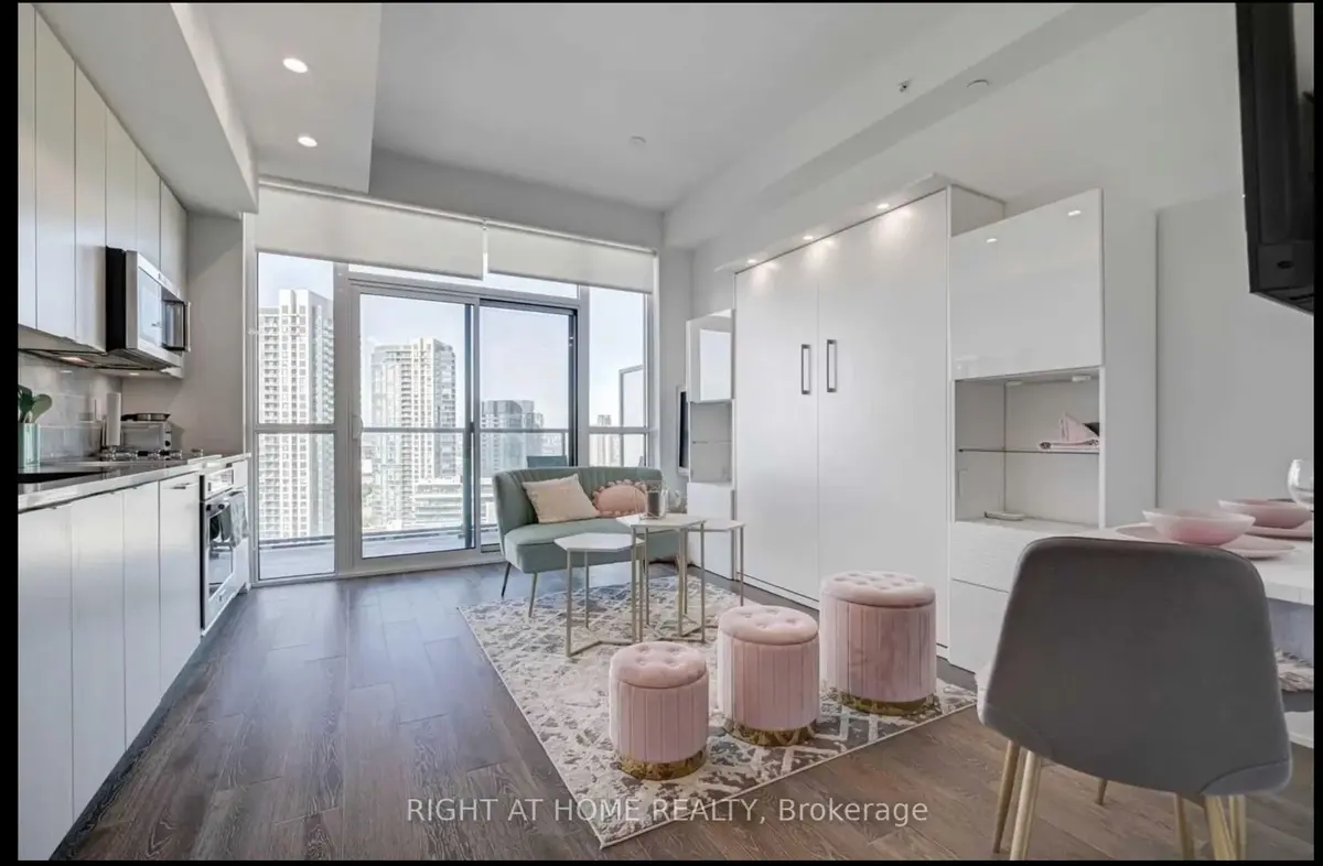 38 Iannuzzi ST #UPH02, Toronto C01, ON M5V 0S2