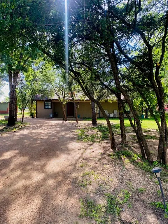 185 East Street, Buffalo Gap, TX 79508